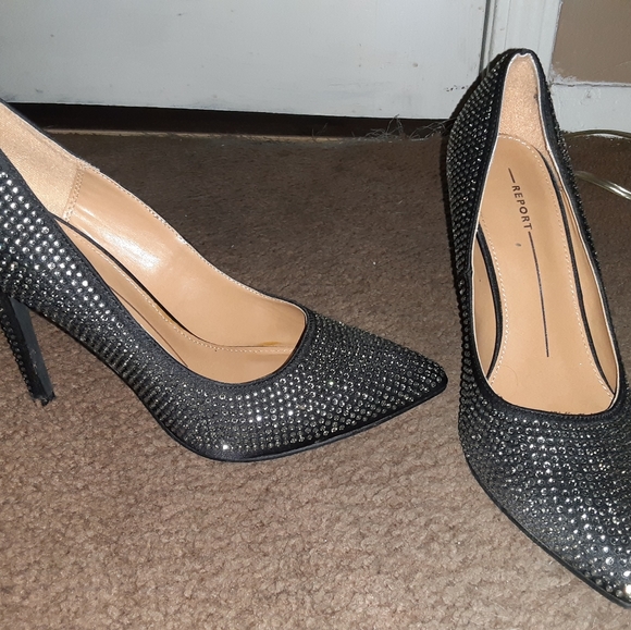 Heels - Picture 2 of 2